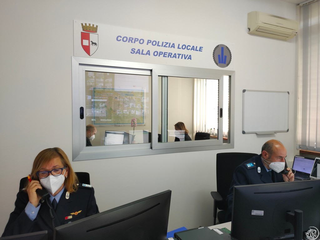 Polizia-Locale-centrale-operativa_40